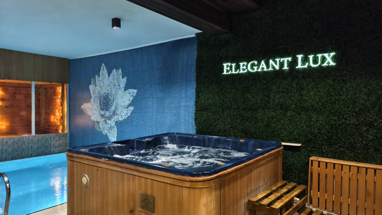 format: 0; filter: 0; fileterIntensity: 0.0; filterMask: 0; captureOrientation: 0;
runfunc: 0; algolist: 0;
multi-frame: 1;
brp_mask:0;
brp_del_th:0.0000,0.0000;
brp_del_sen:0.0000,0.0000;
motionR: 0;
delta:1;
bokeh:1;
module: photo;hw-remosaic: false;touch: (-1.0, -1.0);sceneMode: 13107200;cct_value: 0;AI_Scene: (-1, -1);aec_lux: 367.0;aec_lux_index: 0;albedo:  ;confidence:  ;motionLevel: 1;weatherinfo: weather?null, icon:null, weatherInfo:100;temperature: 27;