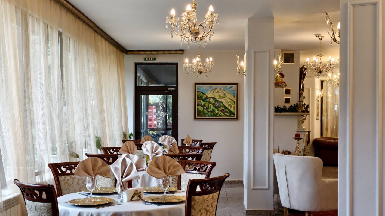 format: 2; filter: 0; fileterIntensity: 0.0; filterMask: 0; captureOrientation: 0;
runfunc: 0; algolist: 0;
multi-frame: 1;
brp_mask:0;
brp_del_th:0.0000,0.0000;
brp_del_sen:0.0000,0.0000;
motionR: 0;
delta:1;
bokeh:1;
module: photo;hw-remosaic: false;touch: (-1.0, -1.0);sceneMode: 13107200;cct_value: 0;AI_Scene: (-1, -1);aec_lux: 267.0;aec_lux_index: 0;albedo:  ;confidence:  ;motionLevel: 0;weatherinfo: weather?null, icon:null, weatherInfo:100;temperature: 34;